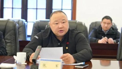 辉达娱乐-看了张军被带走，才明白林丹当年的选择有多么英明！|羽毛球|中国奥运代表团|中国羽毛球协会|悉尼奥运会|高崚_新浪体育_新浪新闻